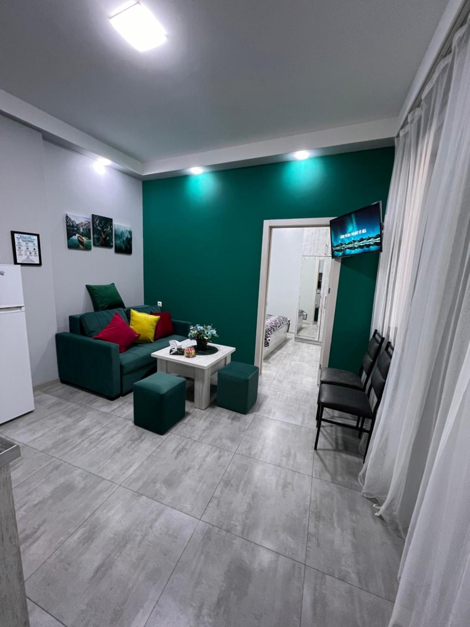 Cosy Apartment With Good Location Self Check In Erivan Exterior foto