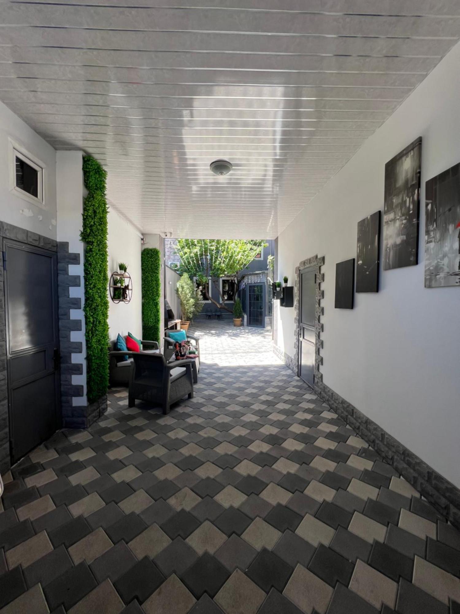 Cosy Apartment With Good Location Self Check In Erivan Exterior foto