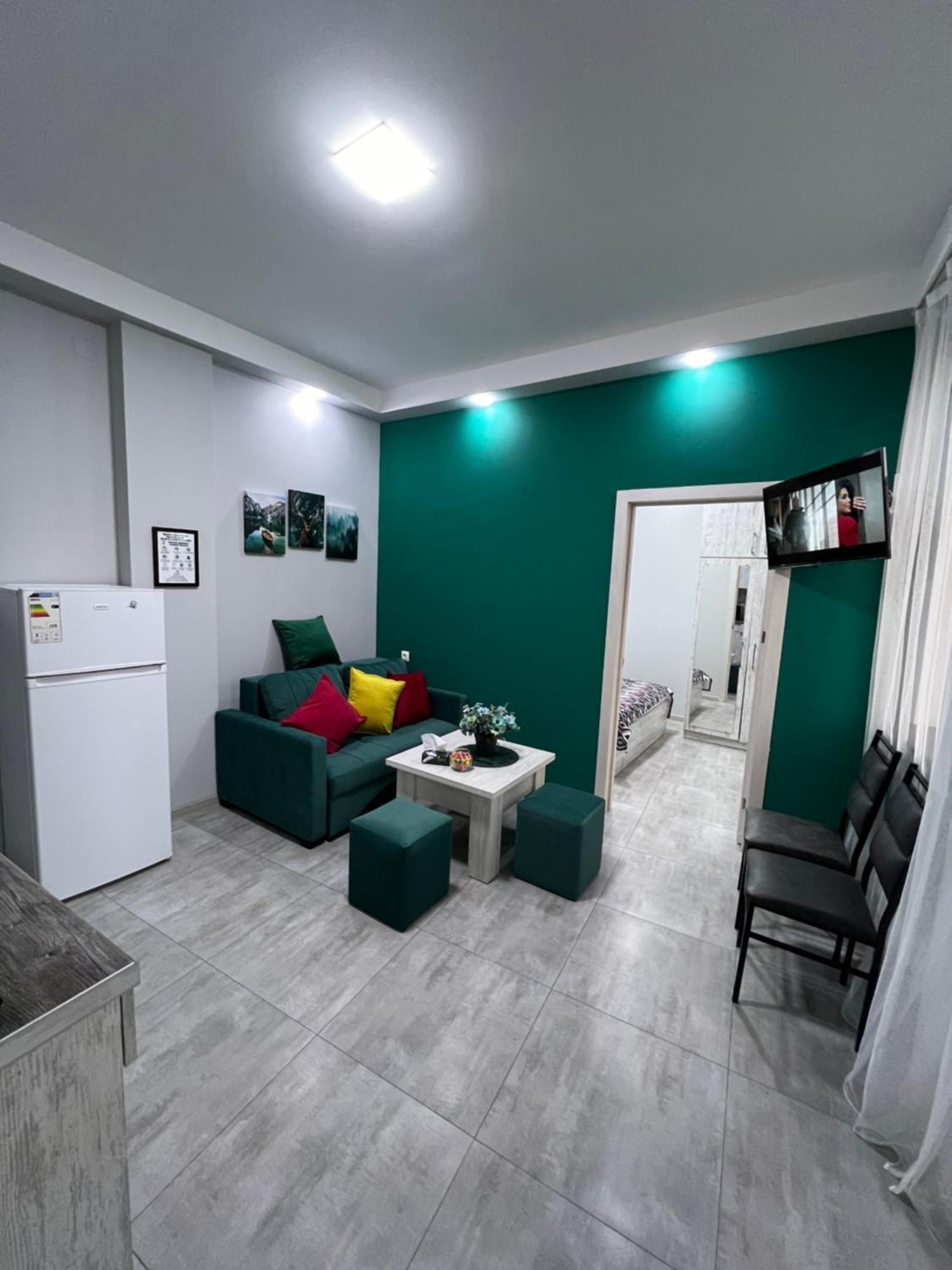 Cosy Apartment With Good Location Self Check In Erivan Exterior foto