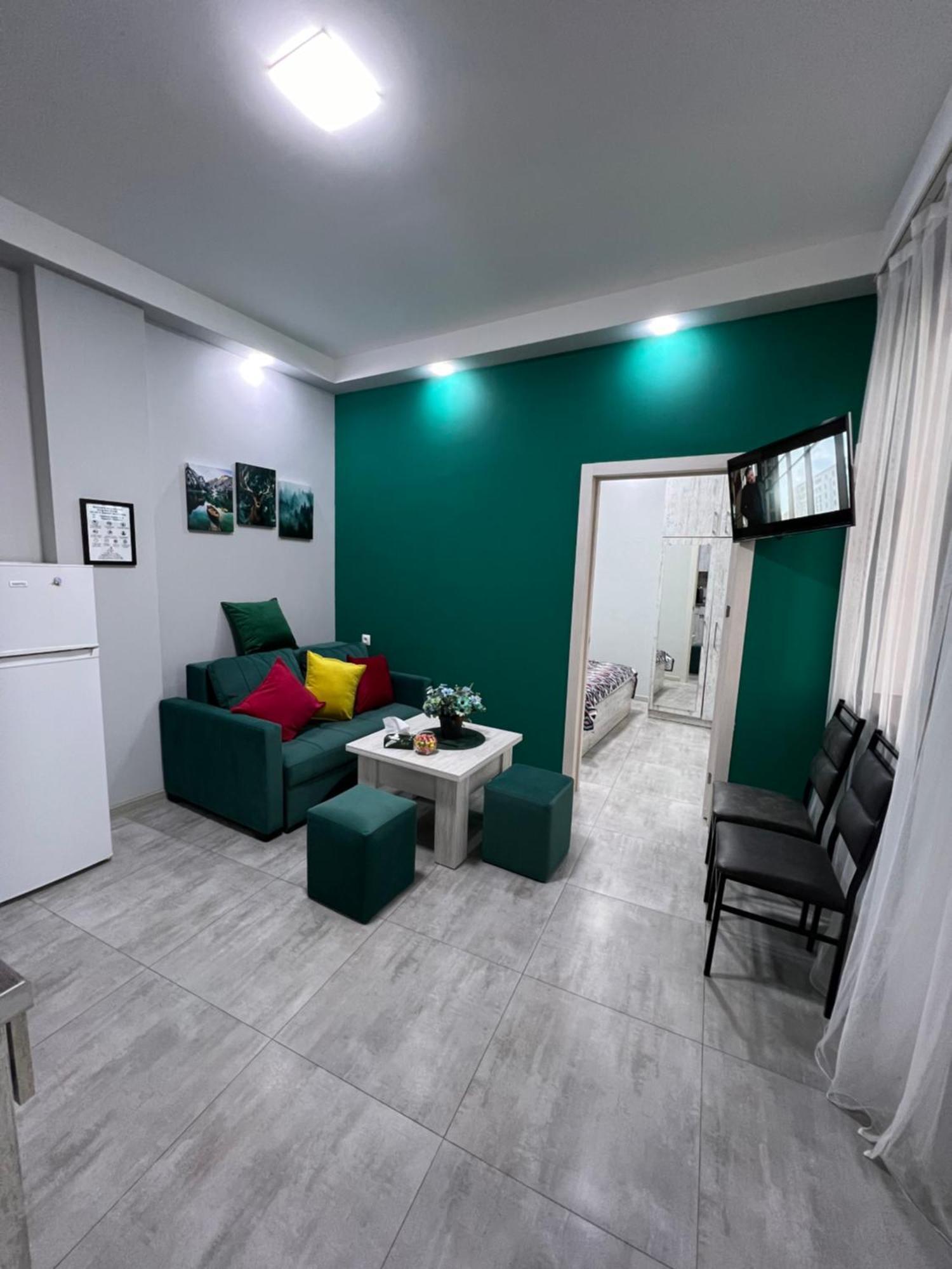 Cosy Apartment With Good Location Self Check In Erivan Exterior foto