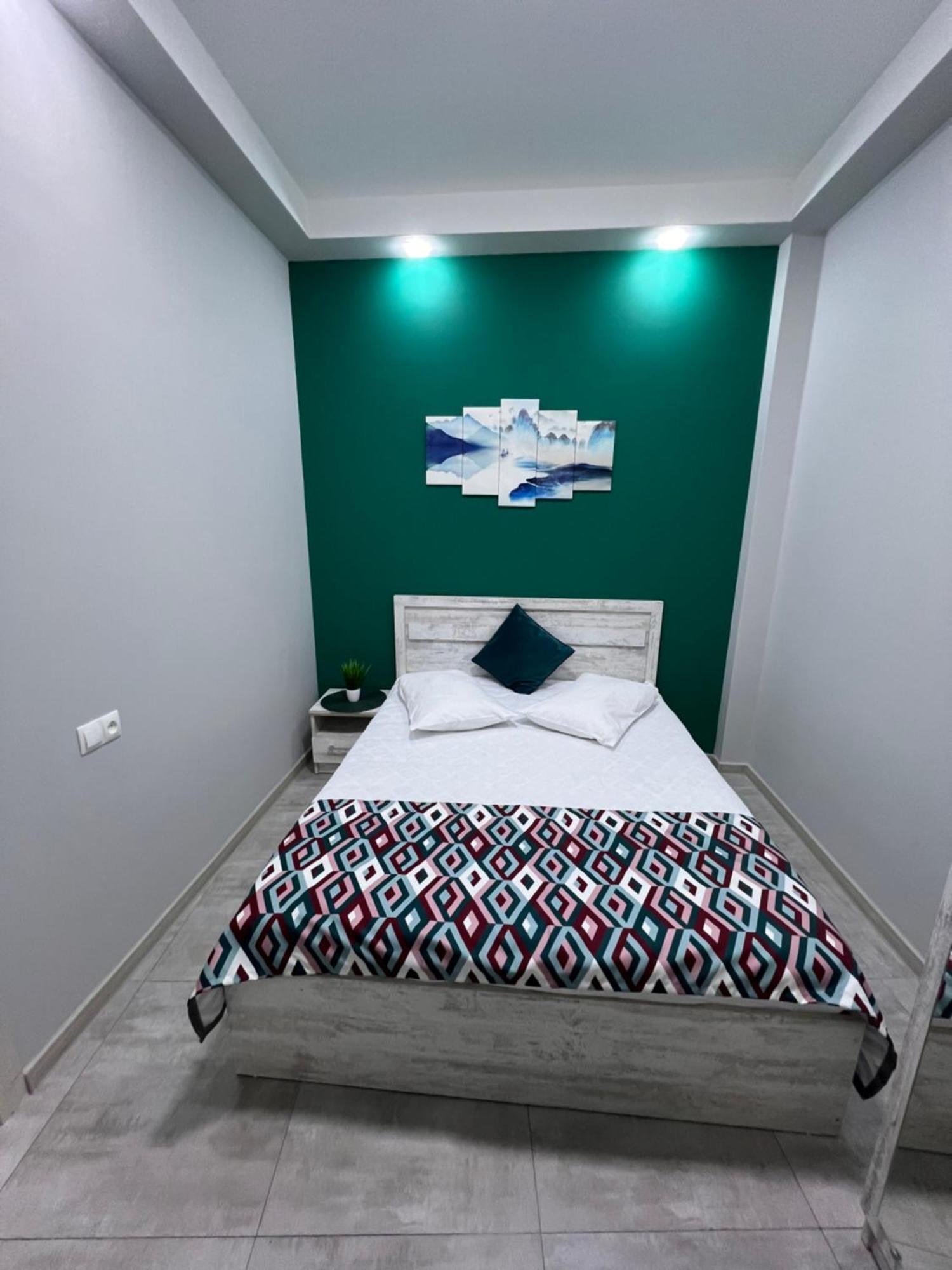 Cosy Apartment With Good Location Self Check In Erivan Exterior foto