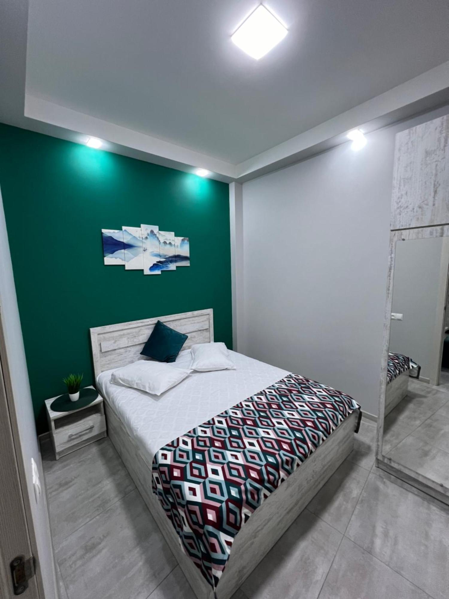 Cosy Apartment With Good Location Self Check In Erivan Exterior foto