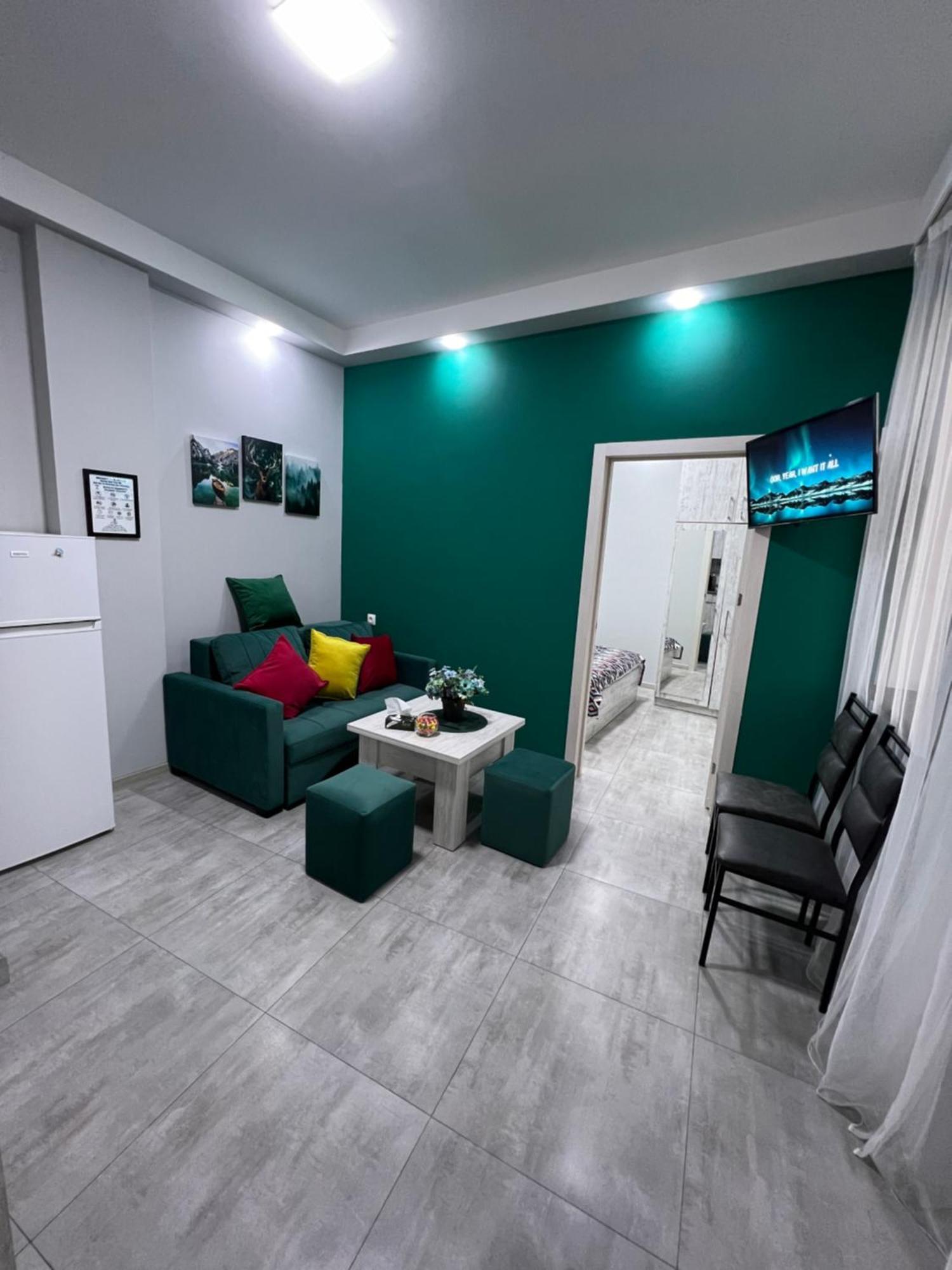 Cosy Apartment With Good Location Self Check In Erivan Exterior foto