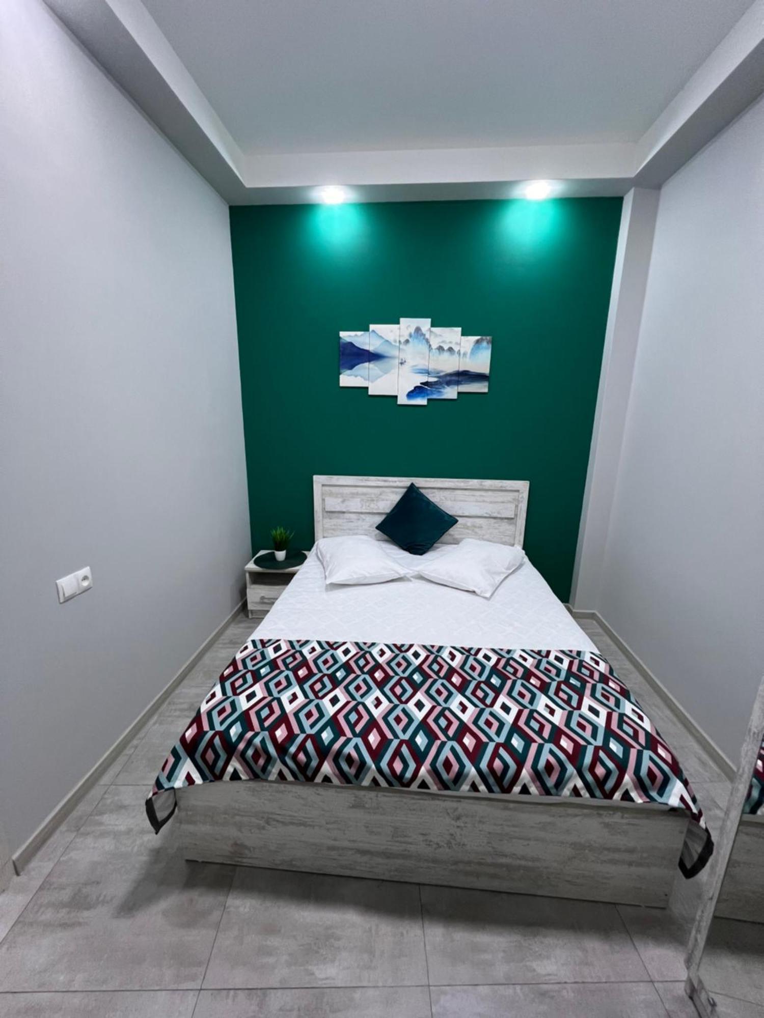 Cosy Apartment With Good Location Self Check In Erivan Exterior foto