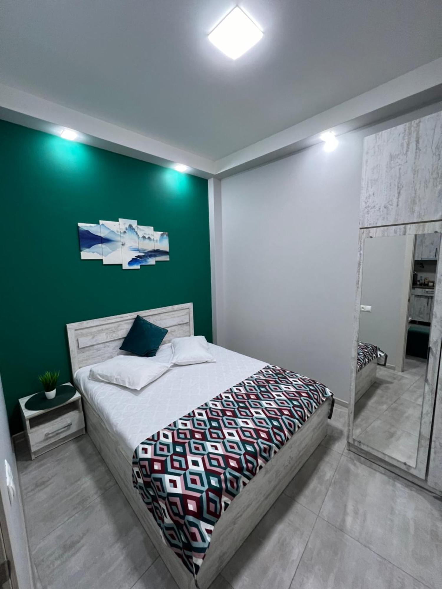 Cosy Apartment With Good Location Self Check In Erivan Exterior foto