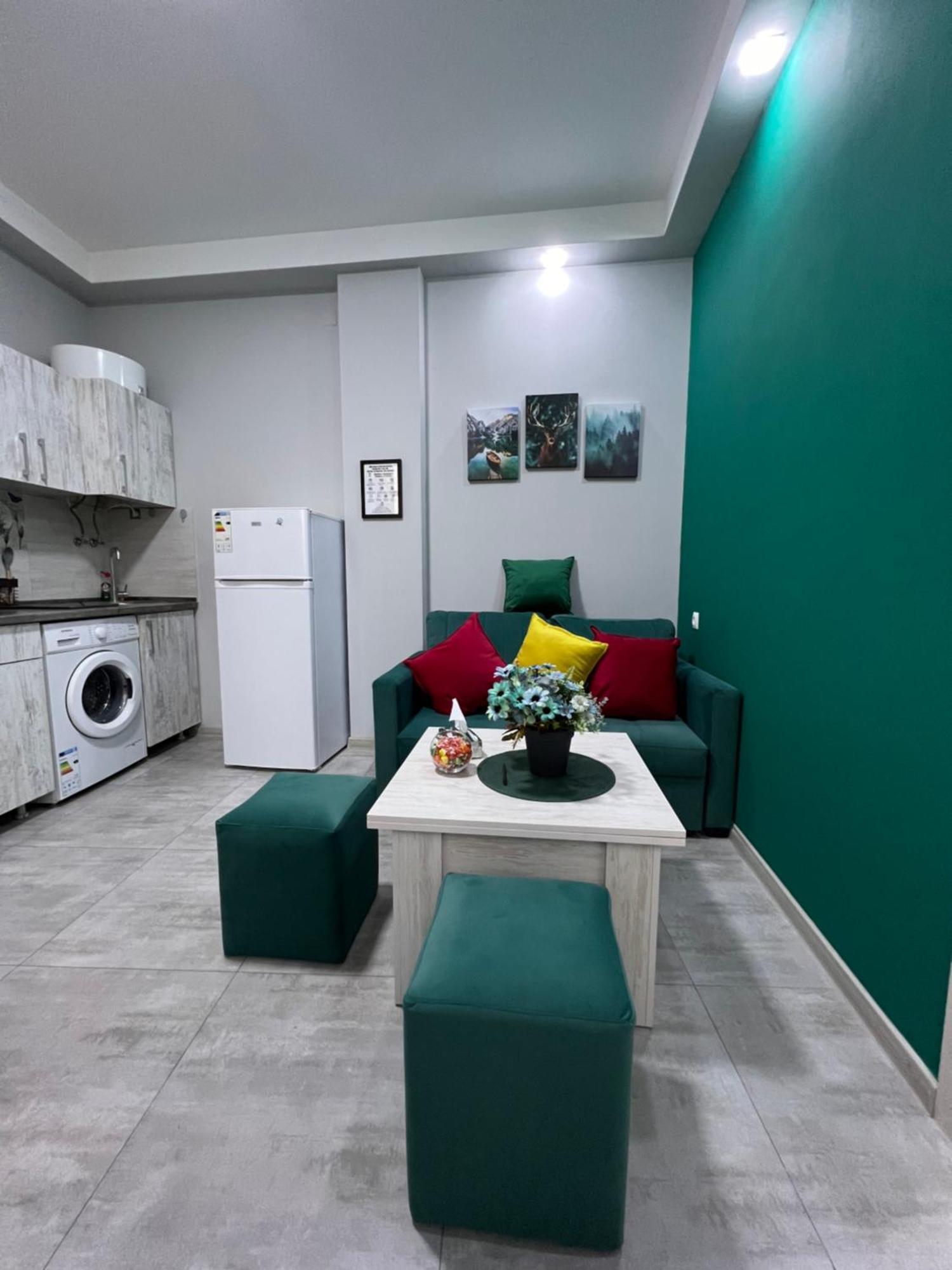Cosy Apartment With Good Location Self Check In Erivan Exterior foto